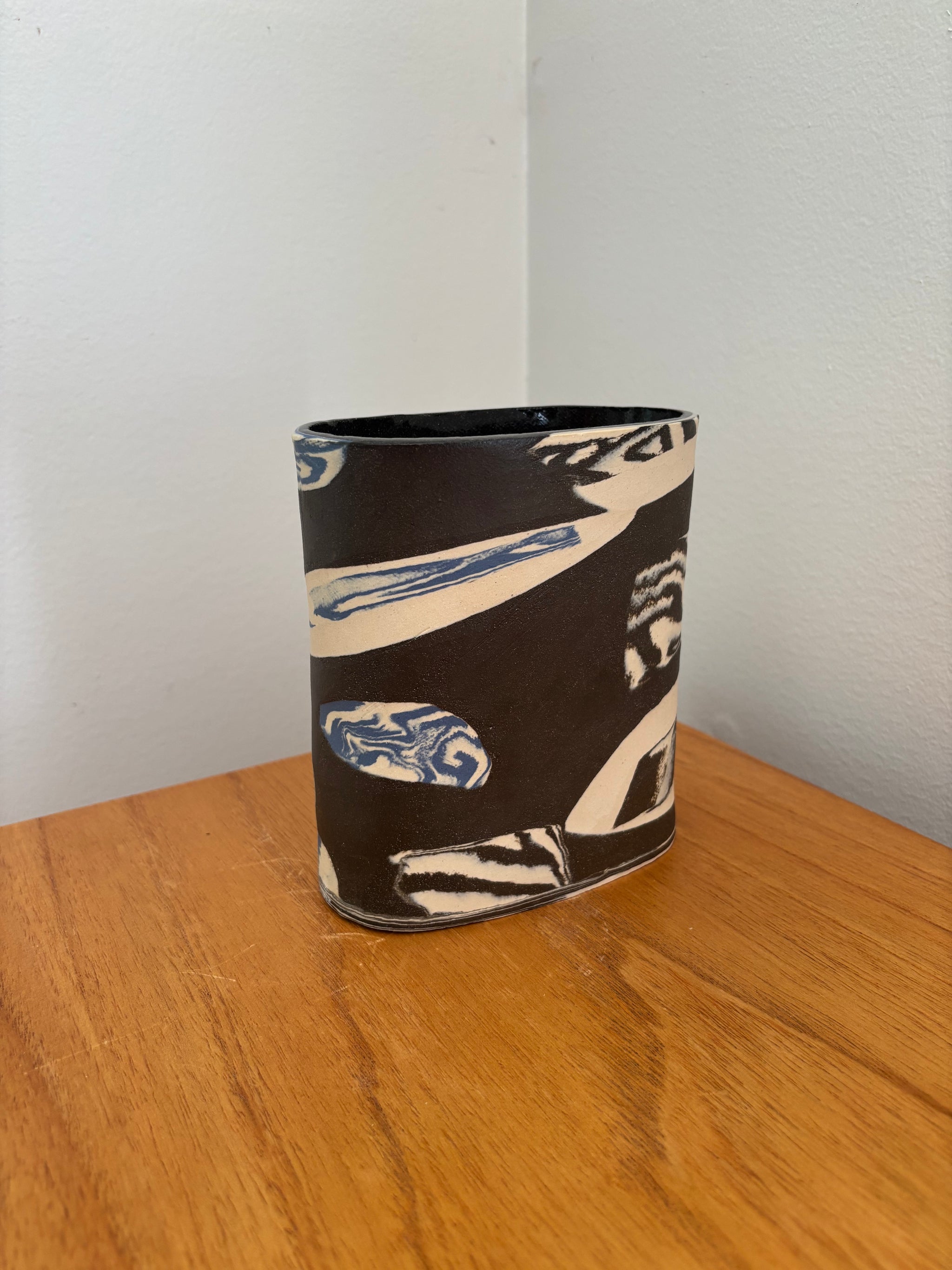 Geo Floral Vessel Noir/Indigo