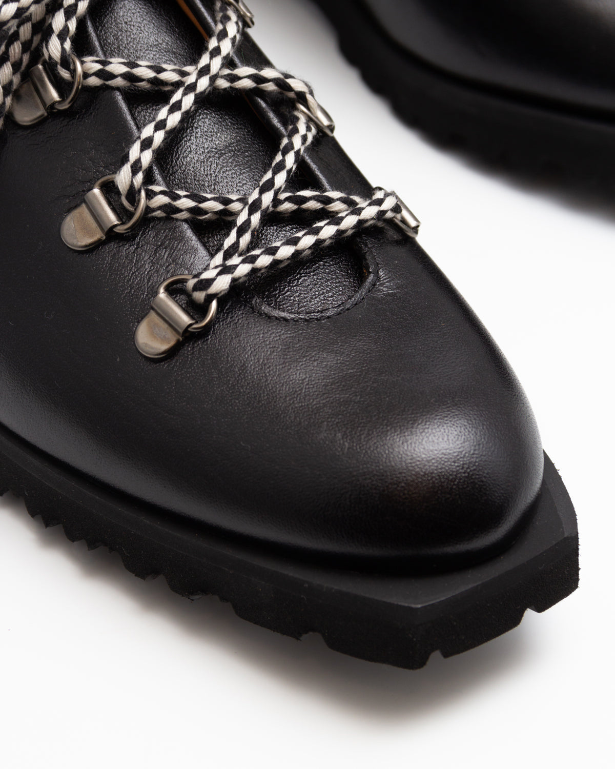 Naguisa Umbria Trainer Black