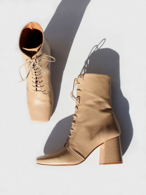 About Arianne Stevie Toast